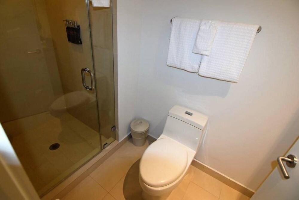 Oceanfront & Bay View 2 Bed 2 Bath @ Hyde Beach Resort - photo 36
