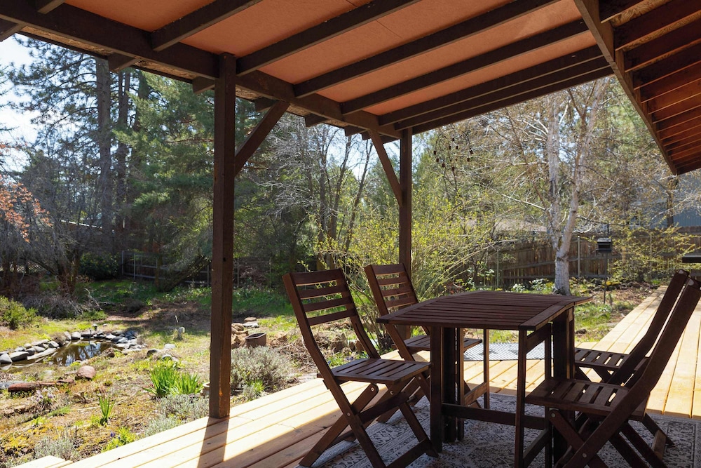 Diamond Retreat in Bend for 6 in Bend, United States