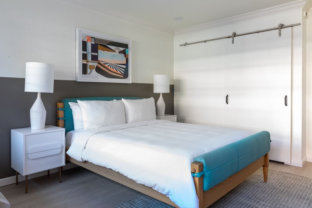 Signature Inn Oakland - photo 21