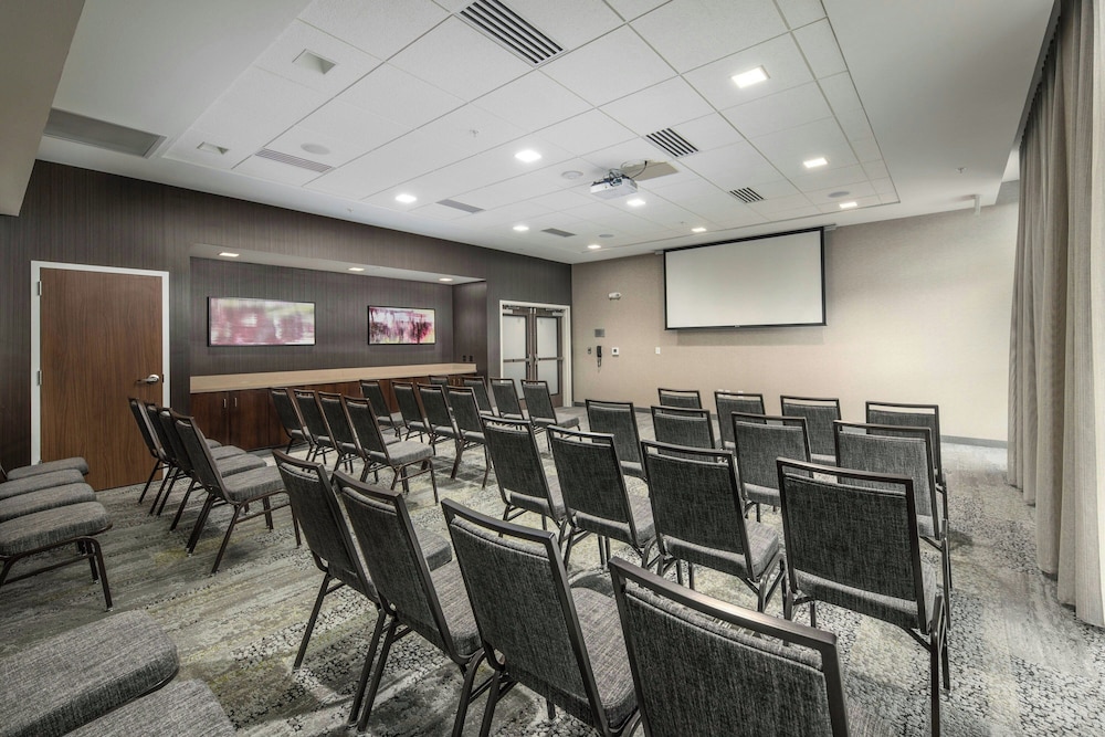 Courtyard by Marriott Russellville - photo 29