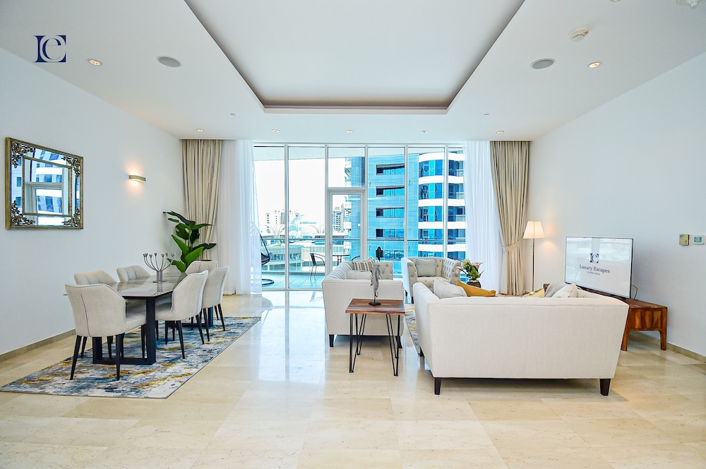 Premium 3Br Partial Sea View Oceana — 4-Star Luxury Hotel in Dubai, United Arab Emirates