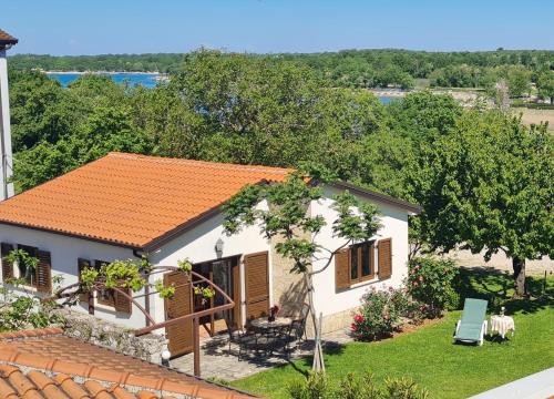 Bungalow Perla — 4-Star Luxury Hotel in Funtana, Croatia