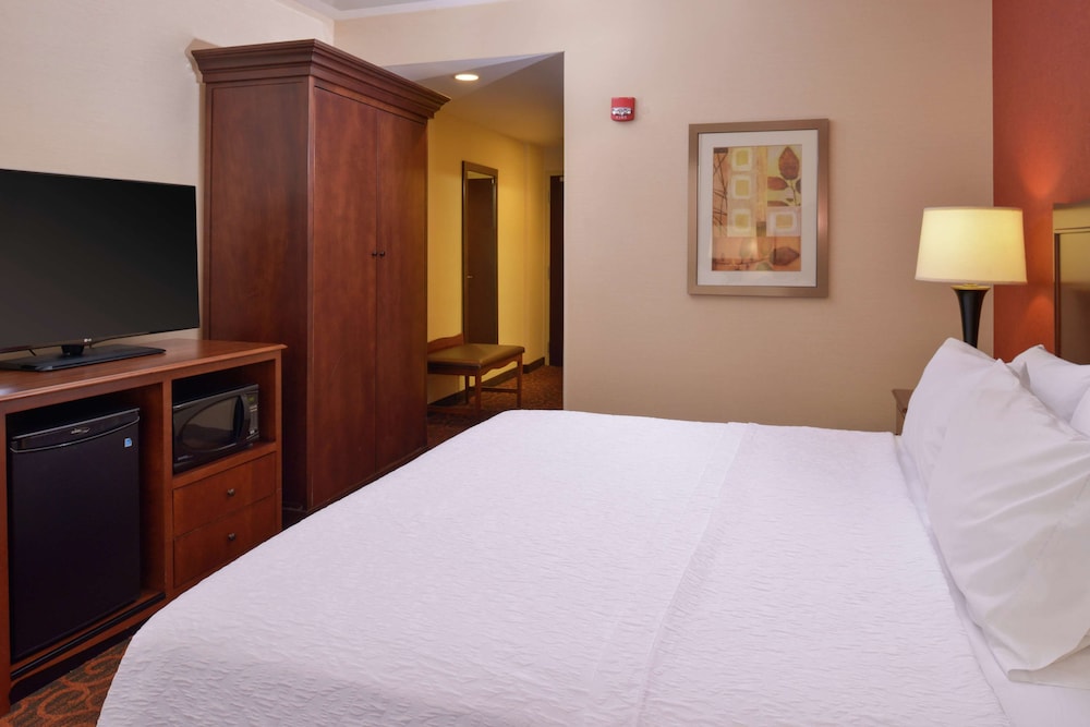 Hampton Inn Frederick - photo 15