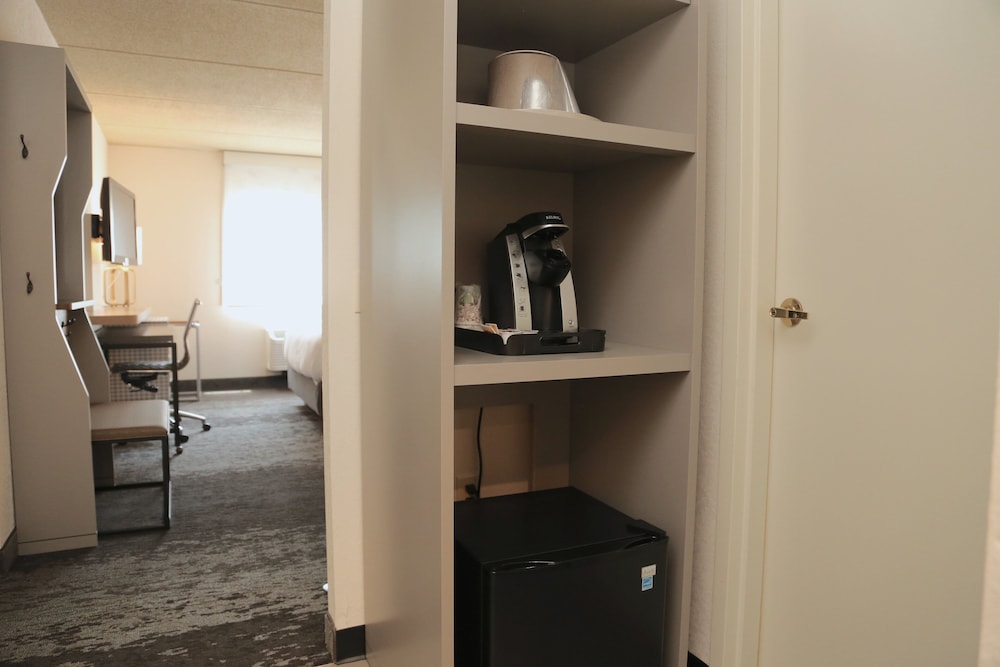 Holiday Inn Salem I 93 at Exit 2 by IHG - photo 19