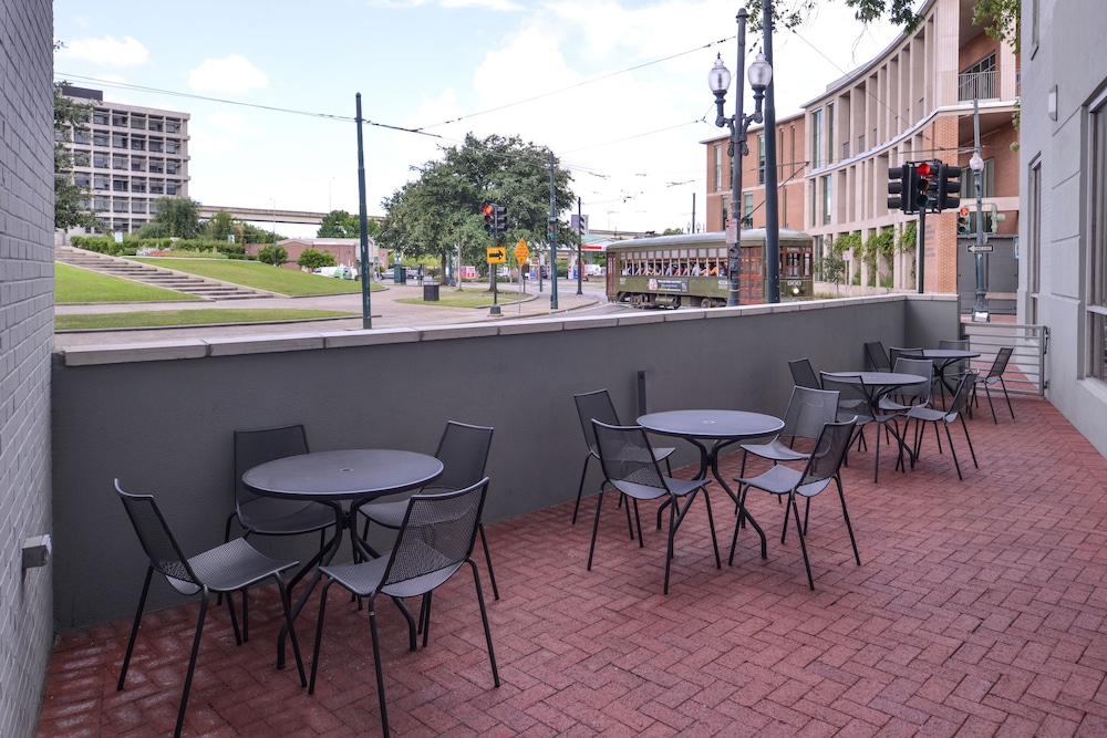 Holiday Inn Express New Orleans Arts District by IHG - photo 52