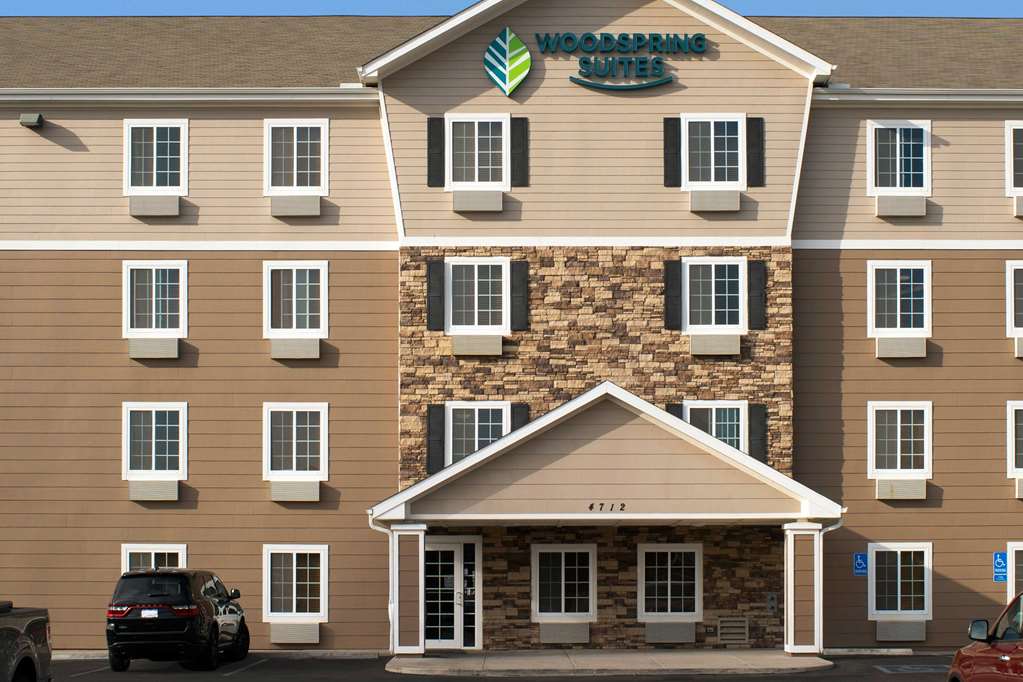 WoodSpring Suites Midland - photo 4
