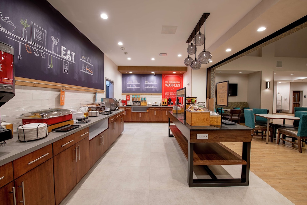 Hampton Inn & Suites Duncanville Dallas - photo 62