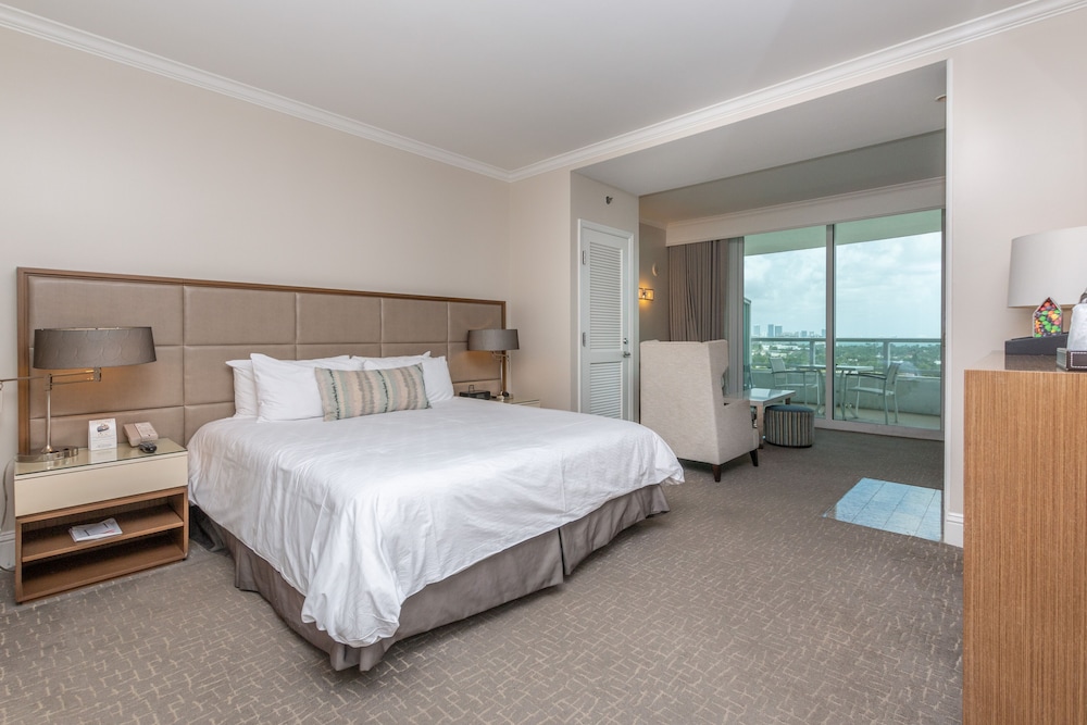 Fontainebleau Miami Beach Private Luxury Suites - photo 15