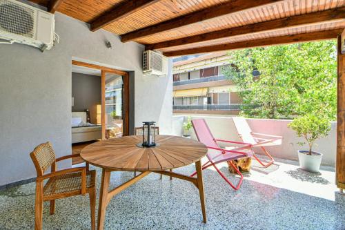 City Center Flat with Terrace — 4-Star Luxury Hotel in Athens, Greece