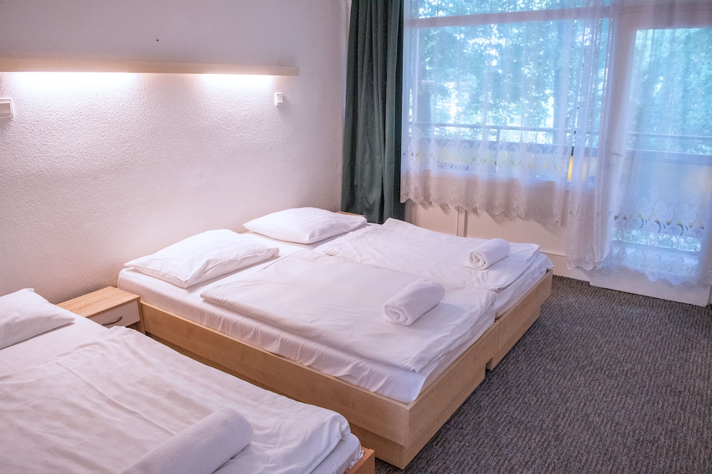 CE Napfény Hotel — Siofok — photo 5