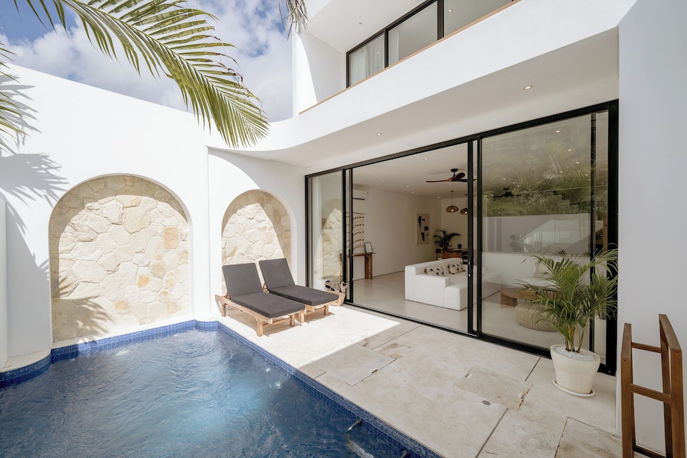 Elements A6 Villa Bingin — 4-Star Luxury Hotel in Pecatu, Indonesia