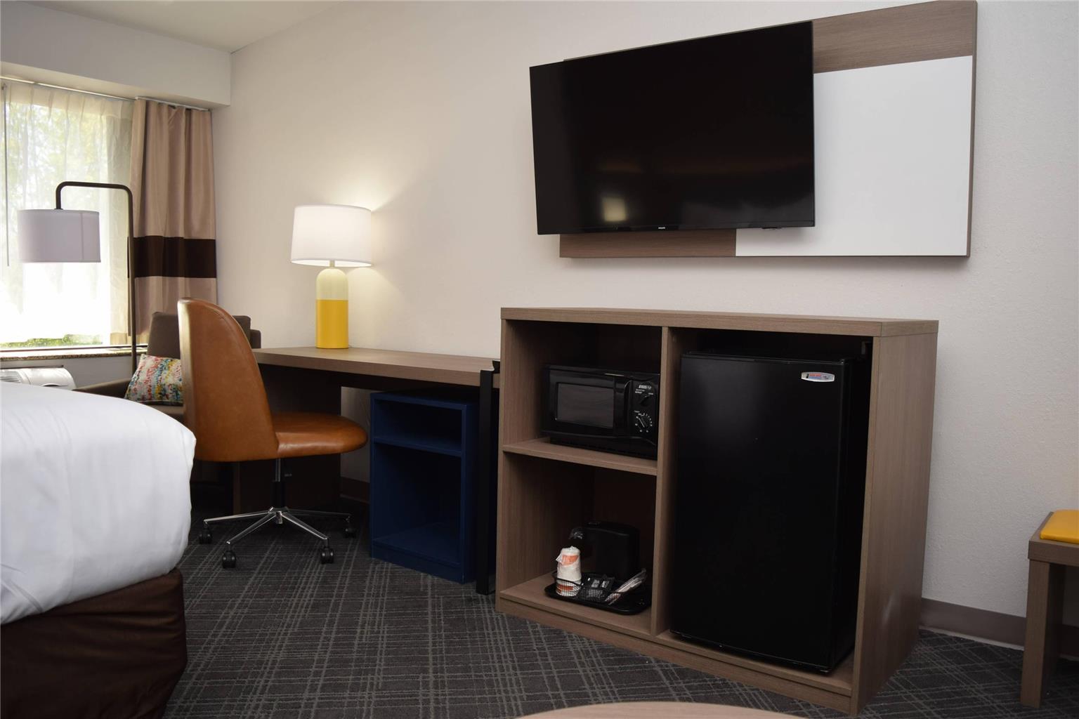 Comfort Inn & Suites Syracuse Carrier Circle - photo 23