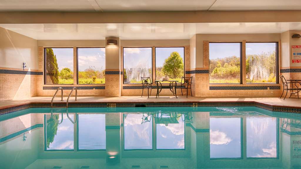 Best Western Plus Bass Hotel & Suites - photo 18
