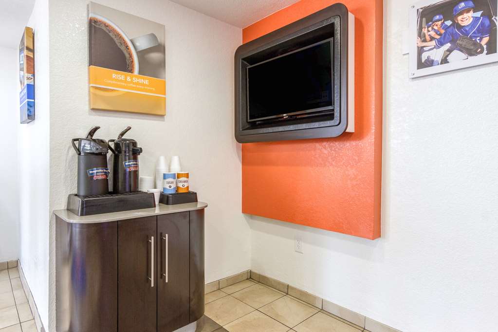 Motel 6 Tempe AZ Phoenix Airport Priest Dr - photo 22