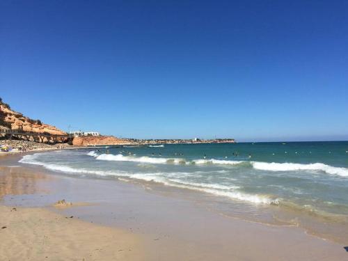 Licencjonowany Apartament Z Basenem — carbon neutral stay, Orihuela