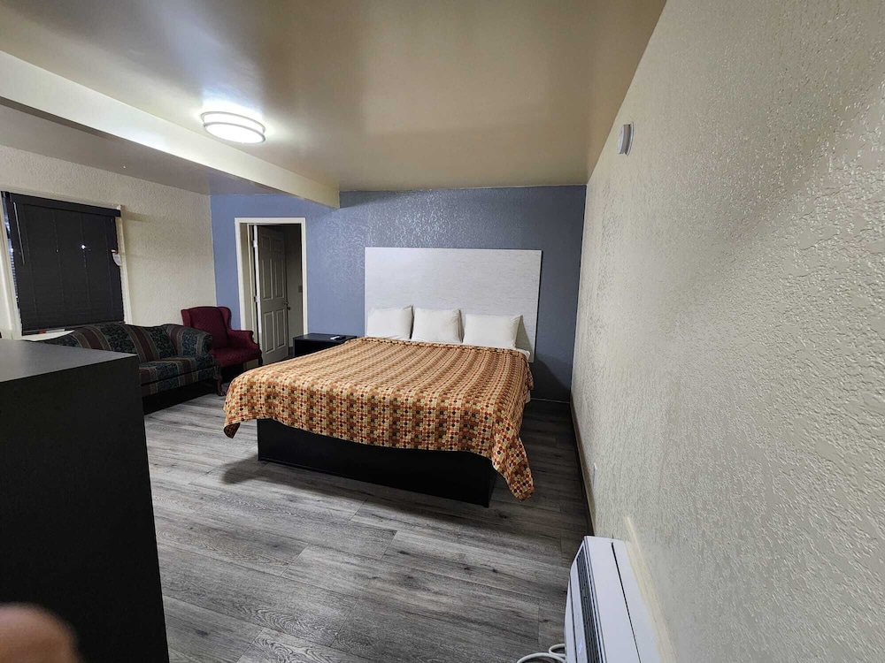 Green Garden Inn - photo 30