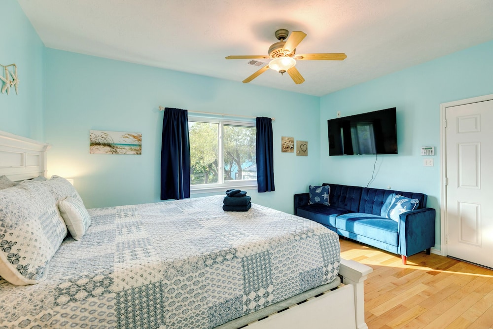 Tortuga Inn - photo 3