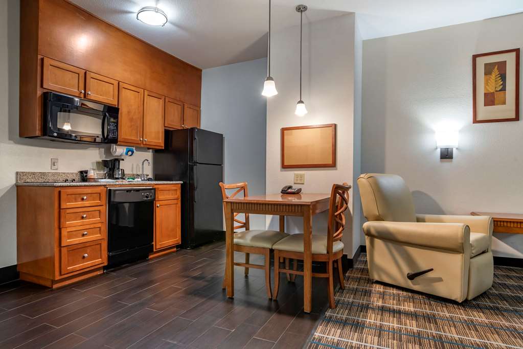 MainStay Suites Denham Springs Baton Rouge East - photo 14
