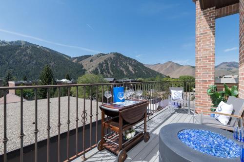 Leadville Penthouse 8 — Ketchum