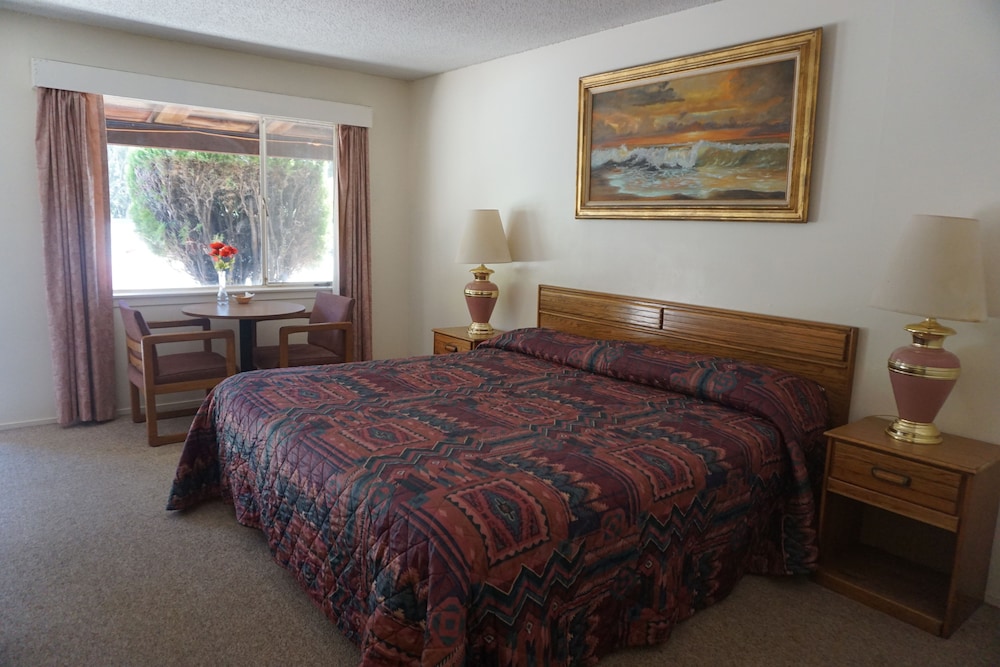 Blue Gum Motel - photo 9