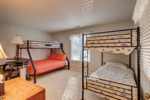 Two Kings Two bunks with two doubles and two twins Bikes & Beach Gear included - photo 8