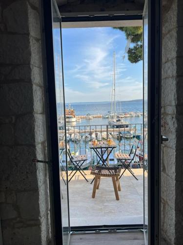 V&T Apartment — 4-Star Luxury Hotel in Brela, Croatia
