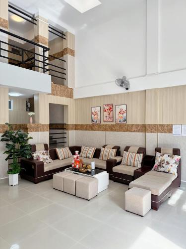 Hung Phu Home & Apartment — 4-Star Luxury Hotel in Cai Rang, Vietnam