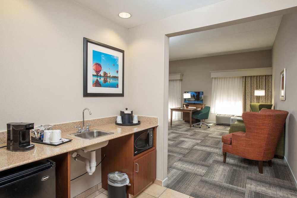 Hampton Inn & Suites Cincinnati Union Center - photo 11