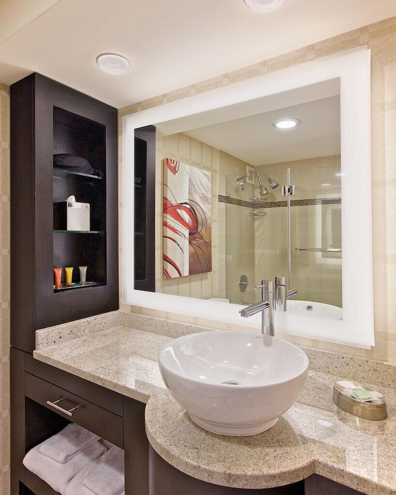 Golden Nugget - photo 28