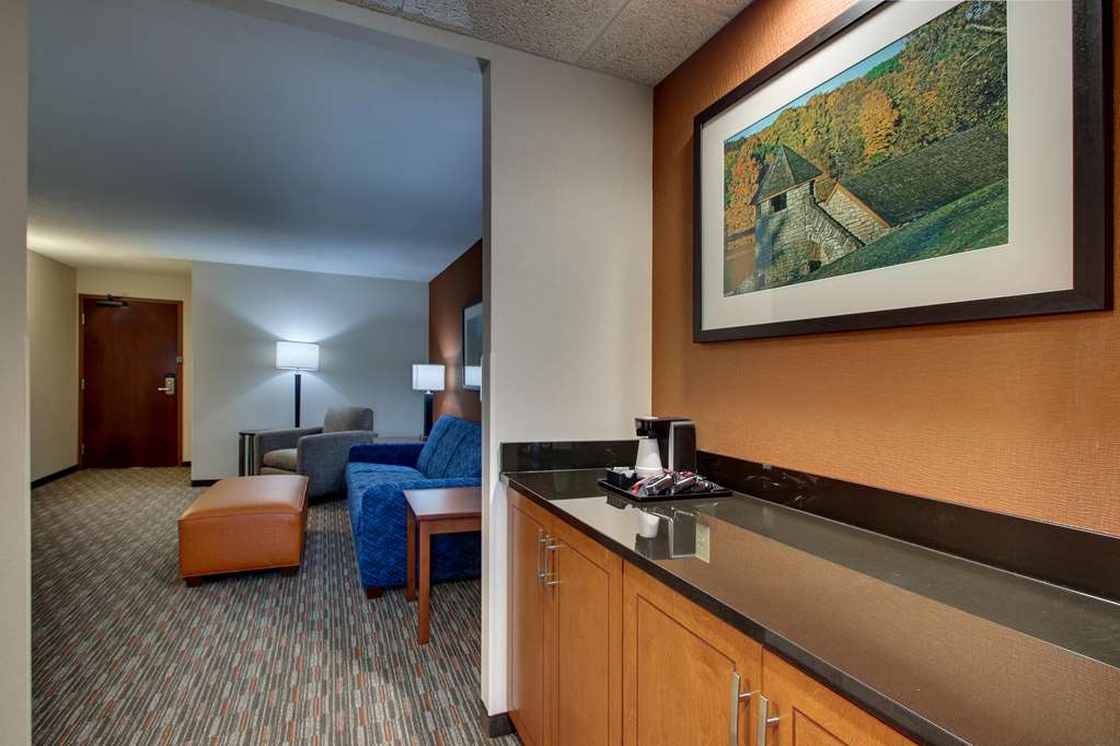 Drury Inn & Suites Iowa City Coralville - photo 20