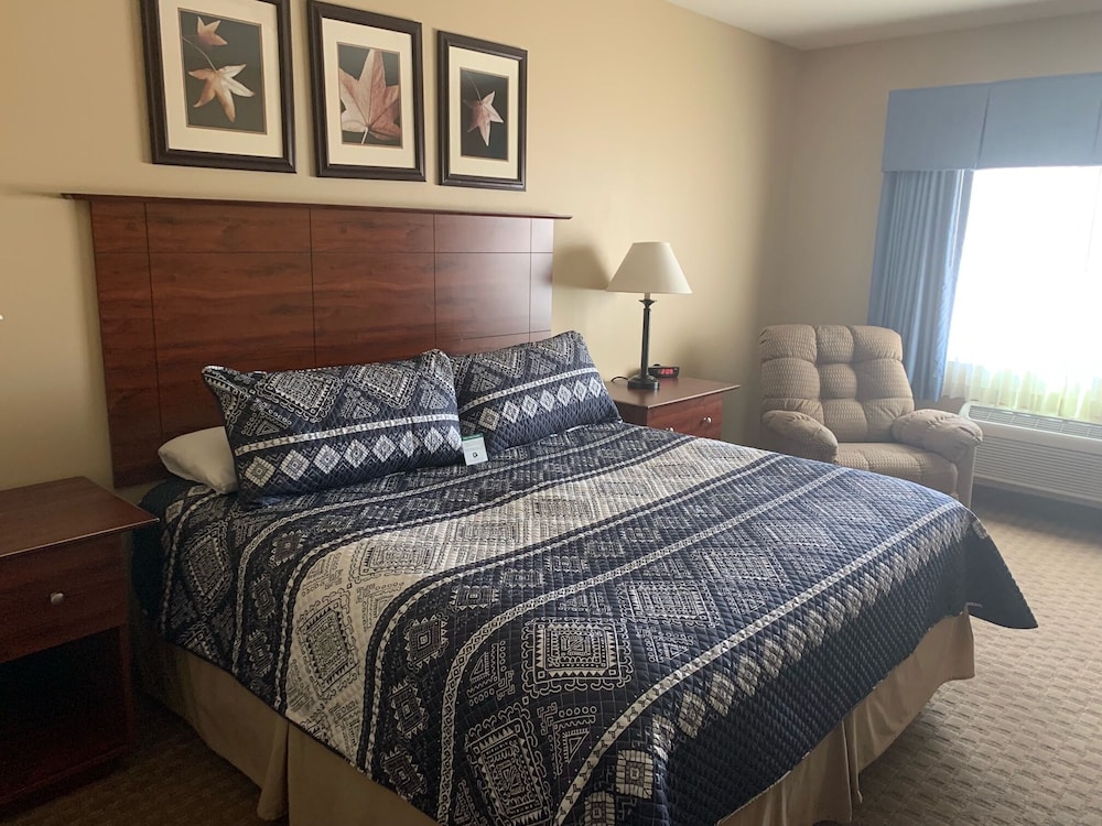 Corporate East Hotel - photo 10