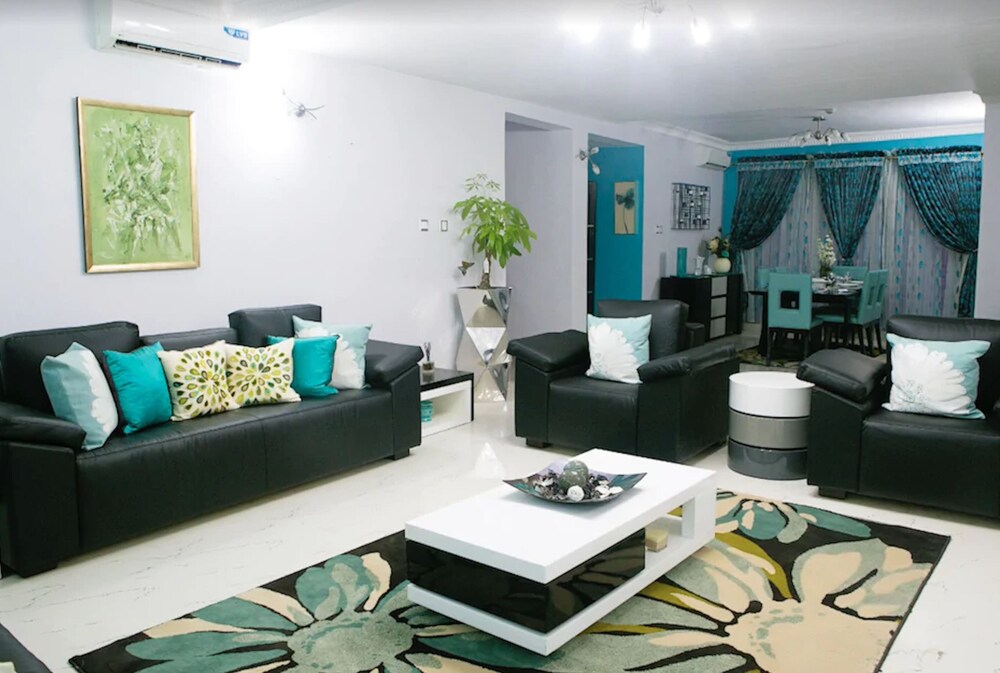 Droptop Suites - carbon neutral hotel in Lagos