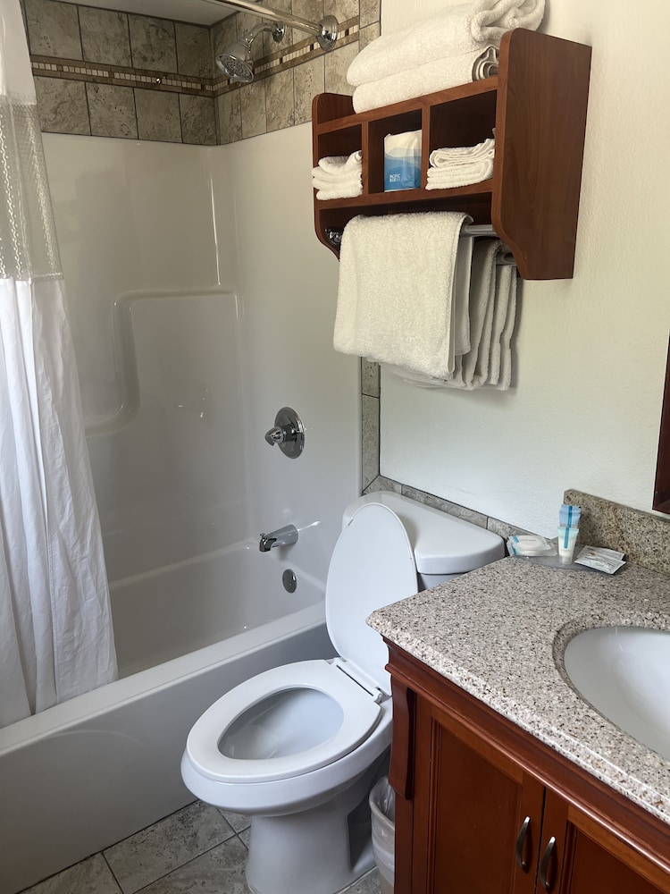 All Star Inn & Suites - photo 319