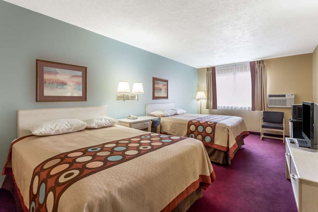 Super 8 by Wyndham Nephi - photo 10