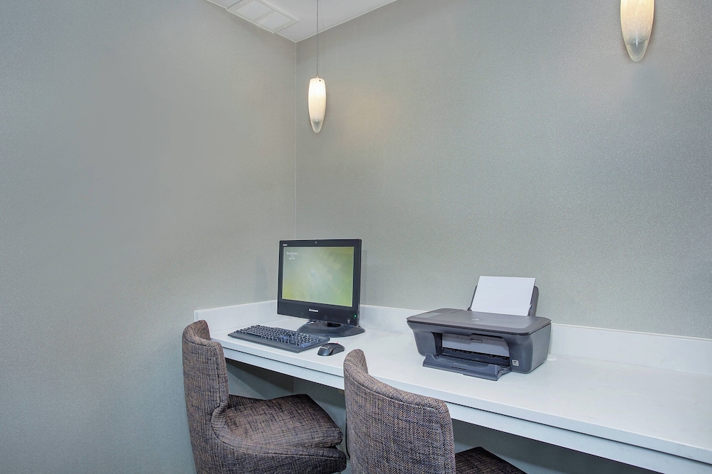 Residence Inn By Marriott Knoxville Cedar Bluff - photo 20