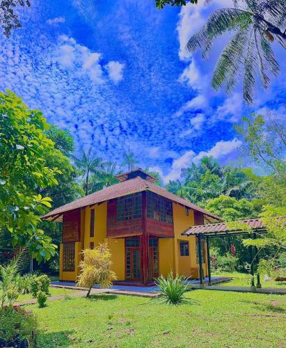 Yawira House — 4-Star Luxury Hotel in Leticia, Colombia