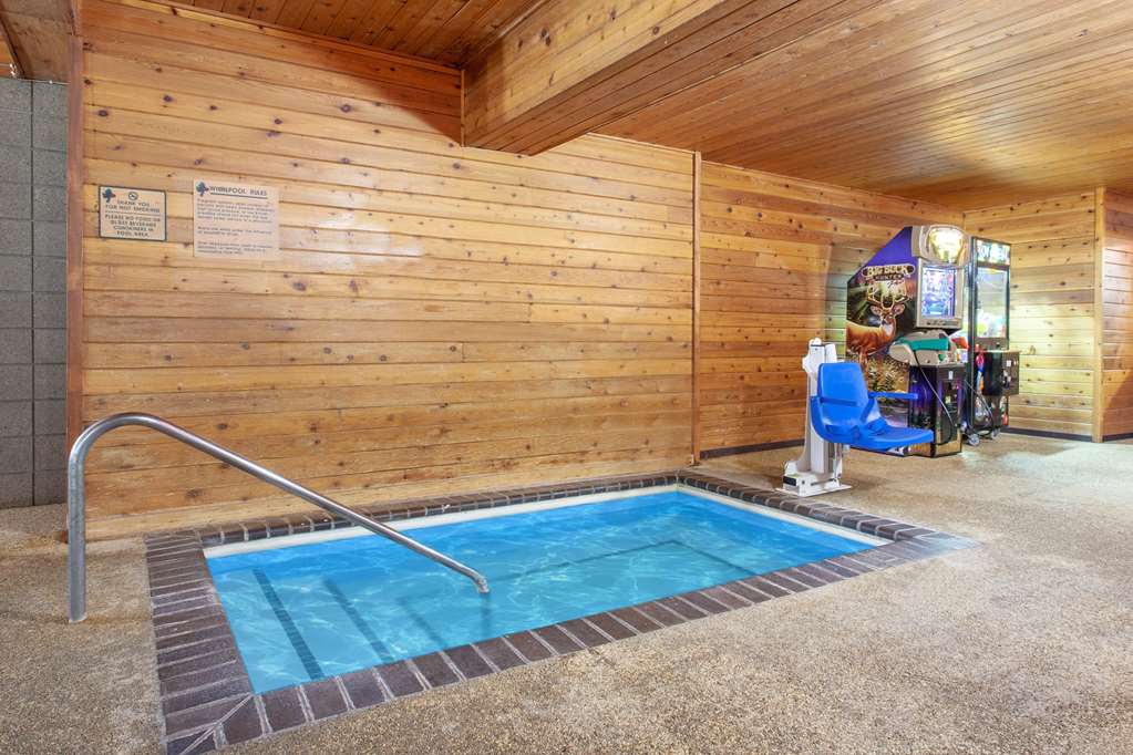 AmericInn by Wyndham Cloquet - photo 6