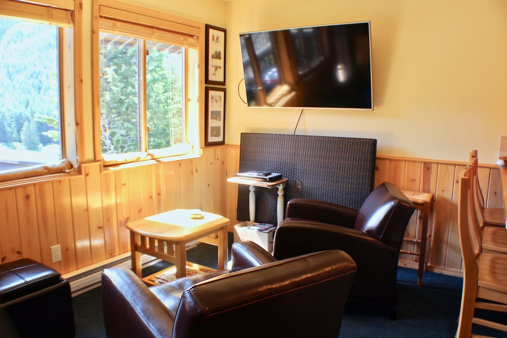 Crystal Chalets Condominiums at Crystal Mountain Ski Resort - photo 112