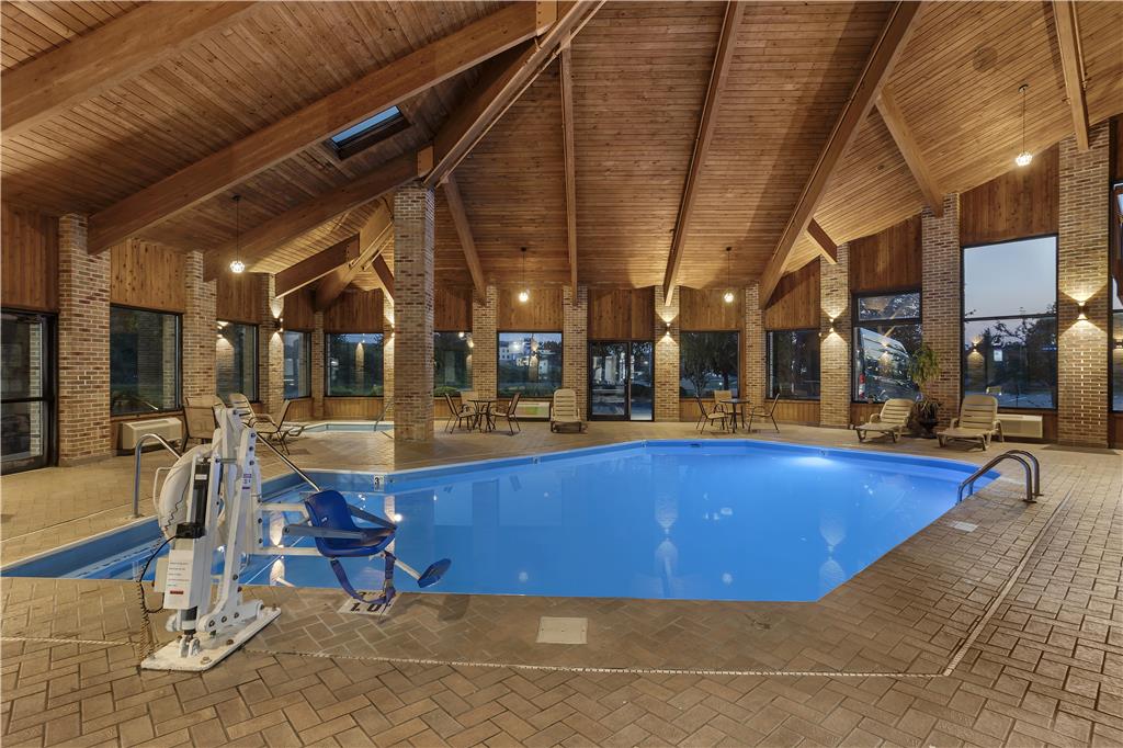 Best Western Shippensburg Hotel - photo 4