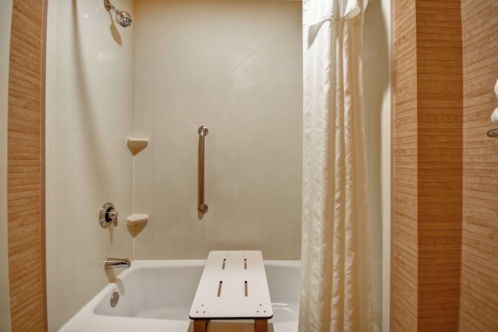 Homewood Suites by Hilton Ocala at Heath Brook - photo 11