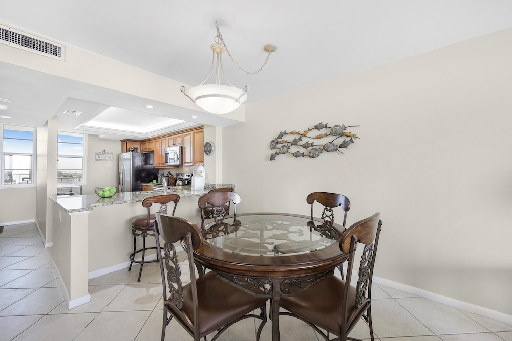 South Seas Tower 3 905 - photo 49