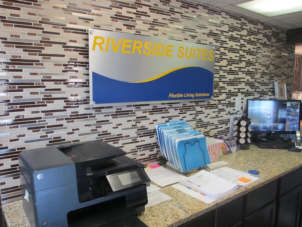 Riverside Suites - photo 7