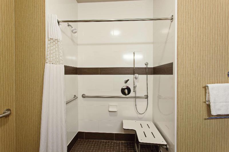 Hampton Inn Seattle Everett - photo 73