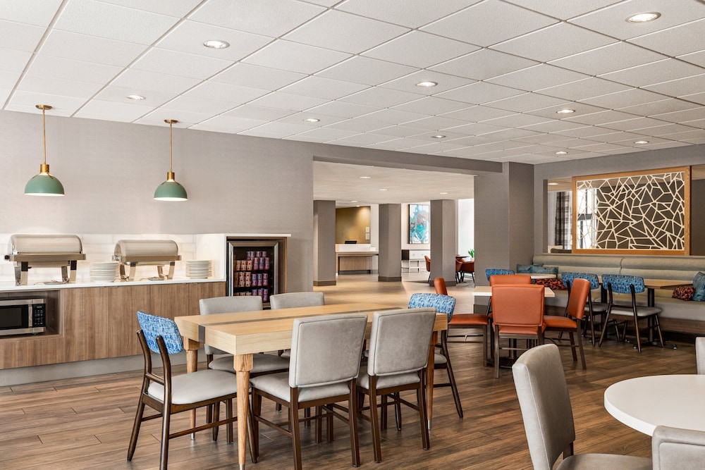 Holiday Inn Hotel & Suites Council Bluffs I 29 by IHG - photo 39