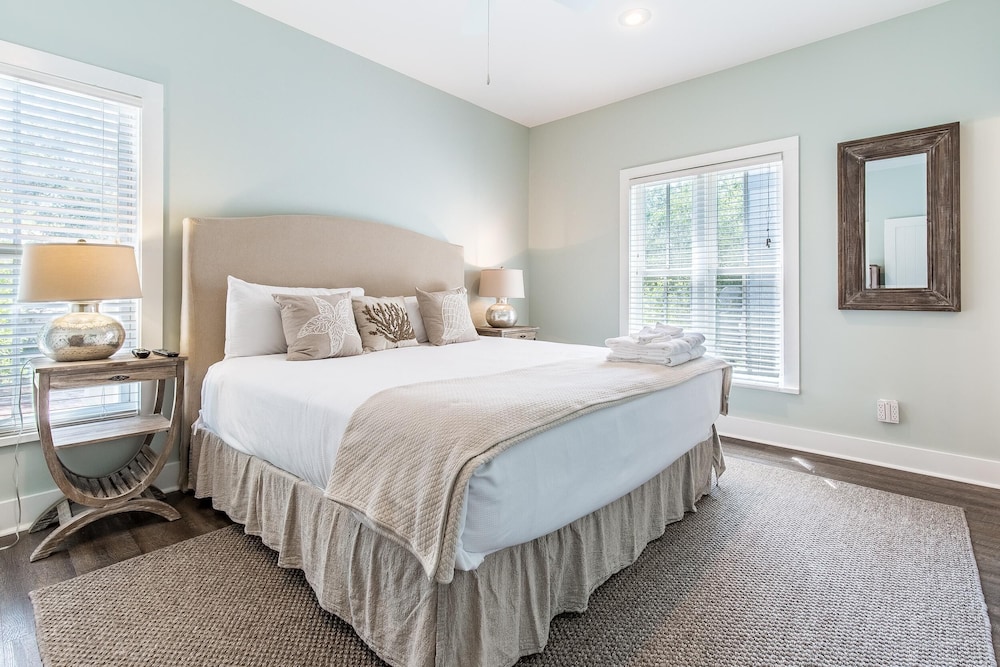 The Brown Pelican Panama City Beach