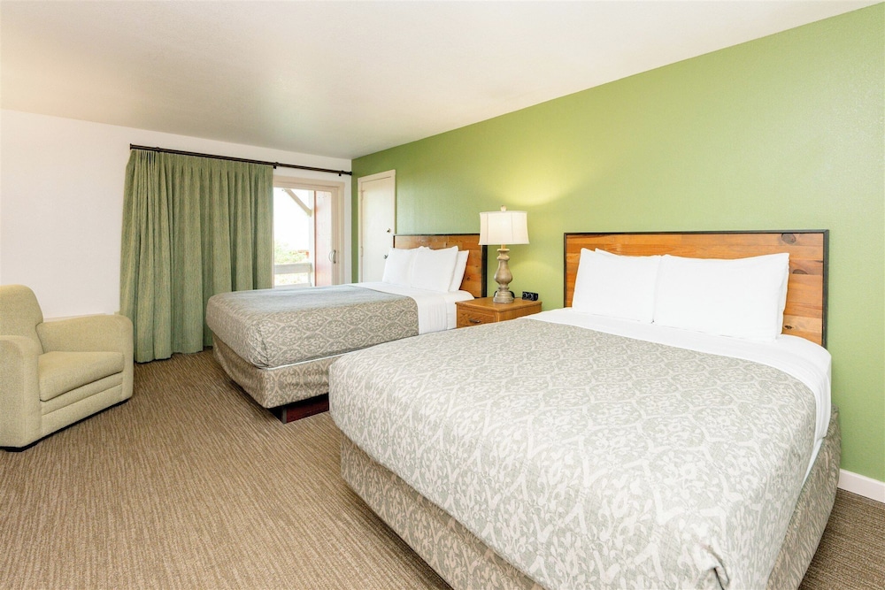 Brown County Inn - photo 8