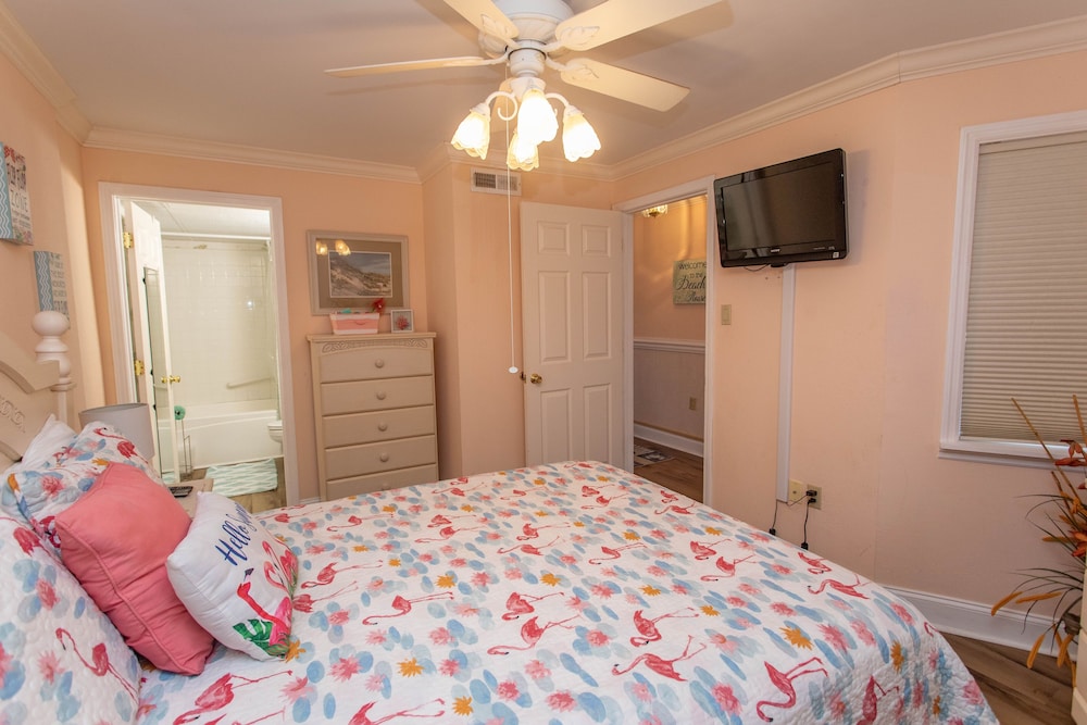 Royal Garden Resort 401 3 Bedroom Condo by Redawning - photo 4