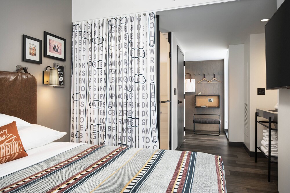 Moxy Louisville Downtown - photo 14