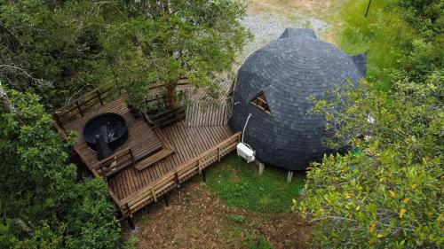 Hermoso domo para parejas en bosque nativo tinaja privada in Pucon, Chile