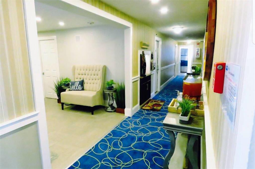 Rodeway Inn Logan International Airport - photo 4